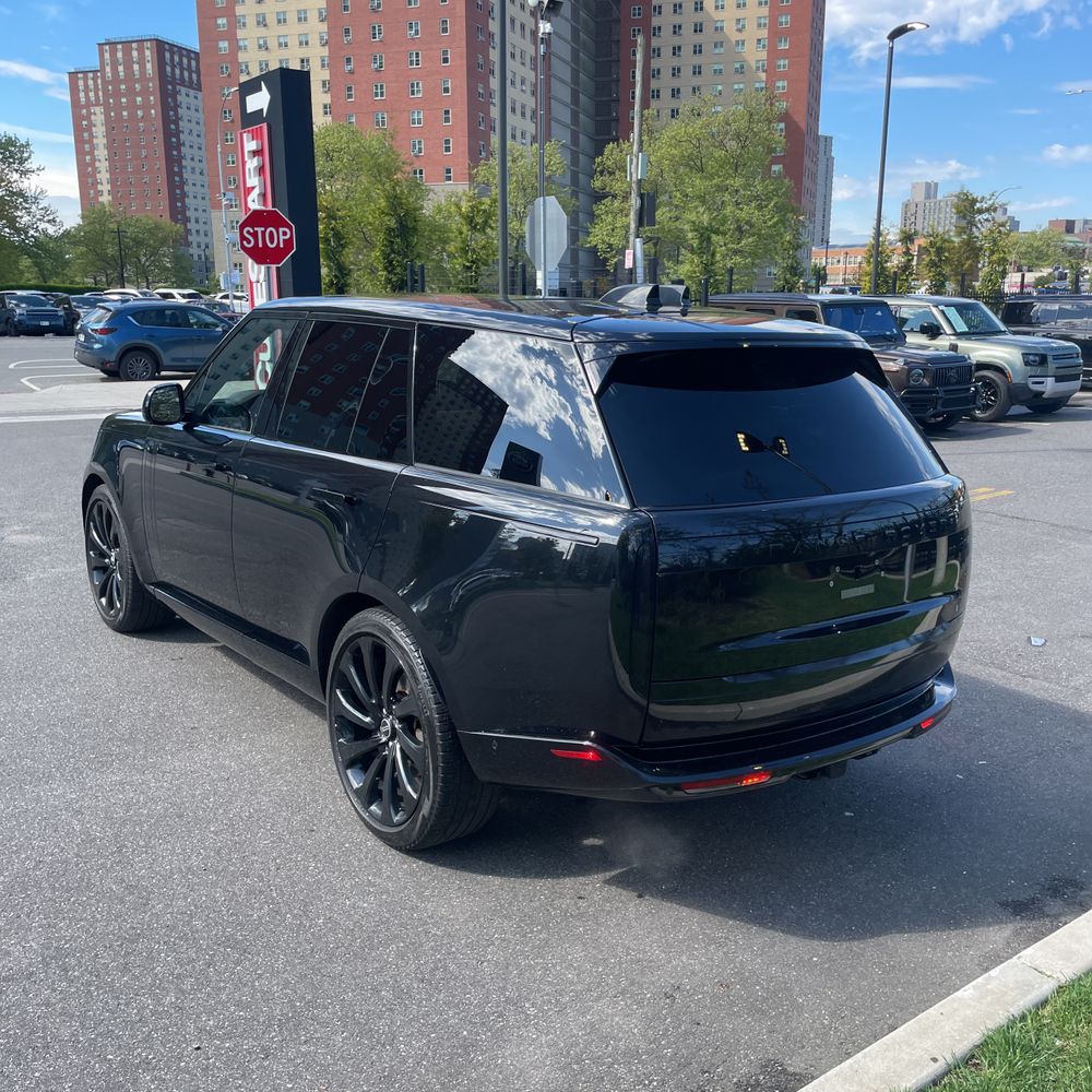2023 Land Rover Range Rover P400 SE