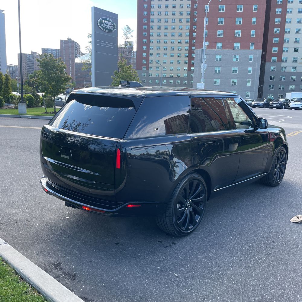 2023 Land Rover Range Rover P400 SE