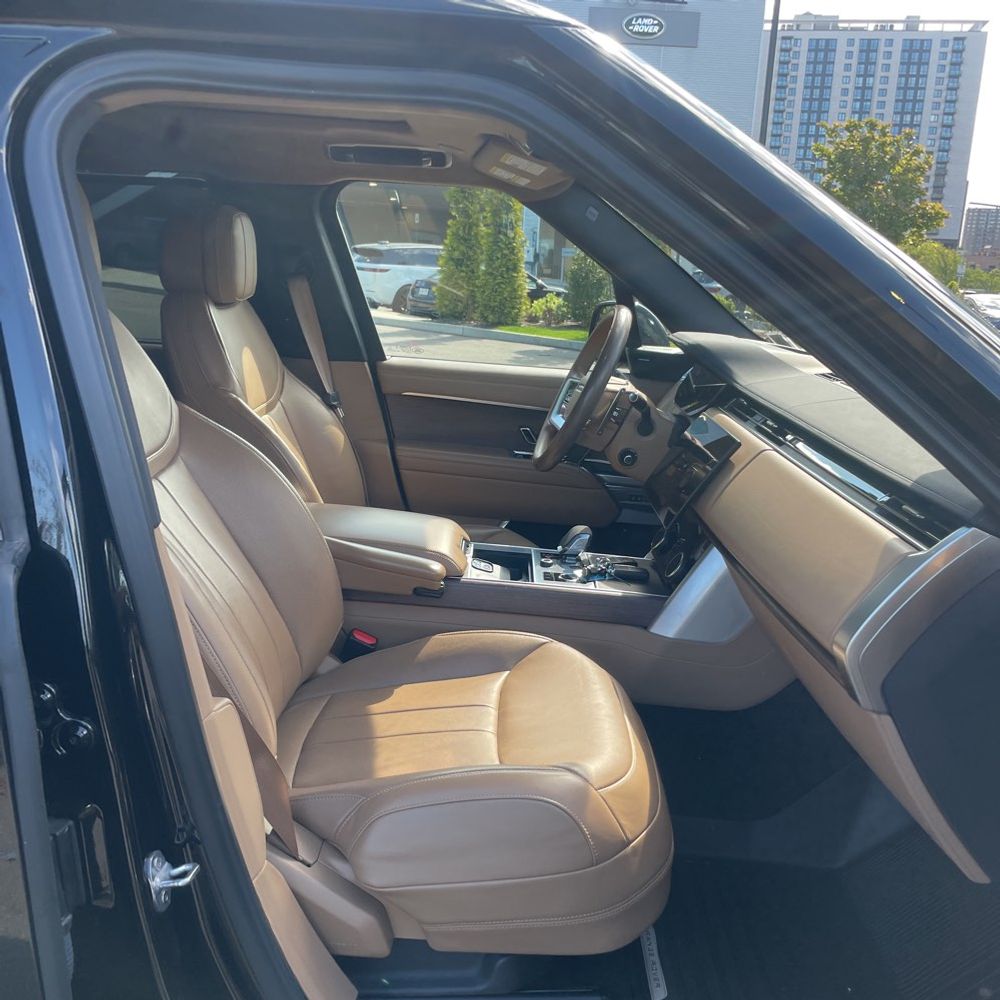 2023 Land Rover Range Rover P400 SE