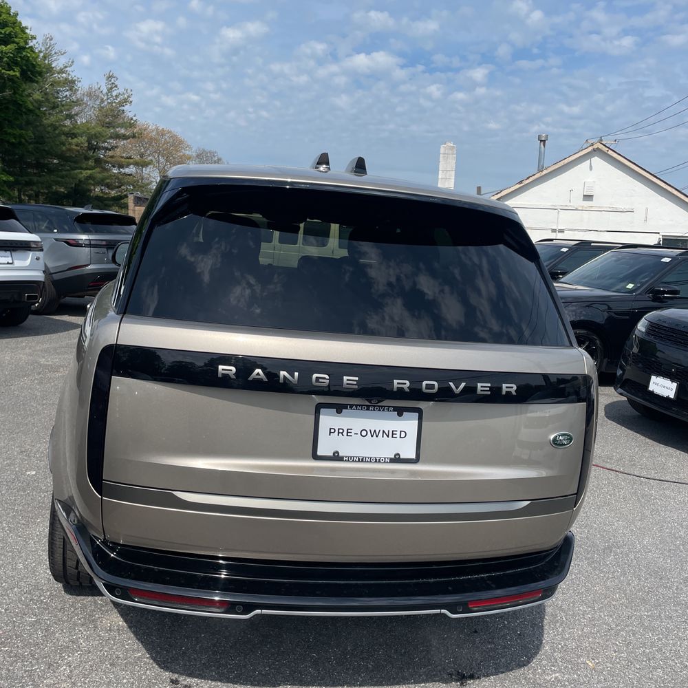 2023 Land Rover Range Rover P400 SE