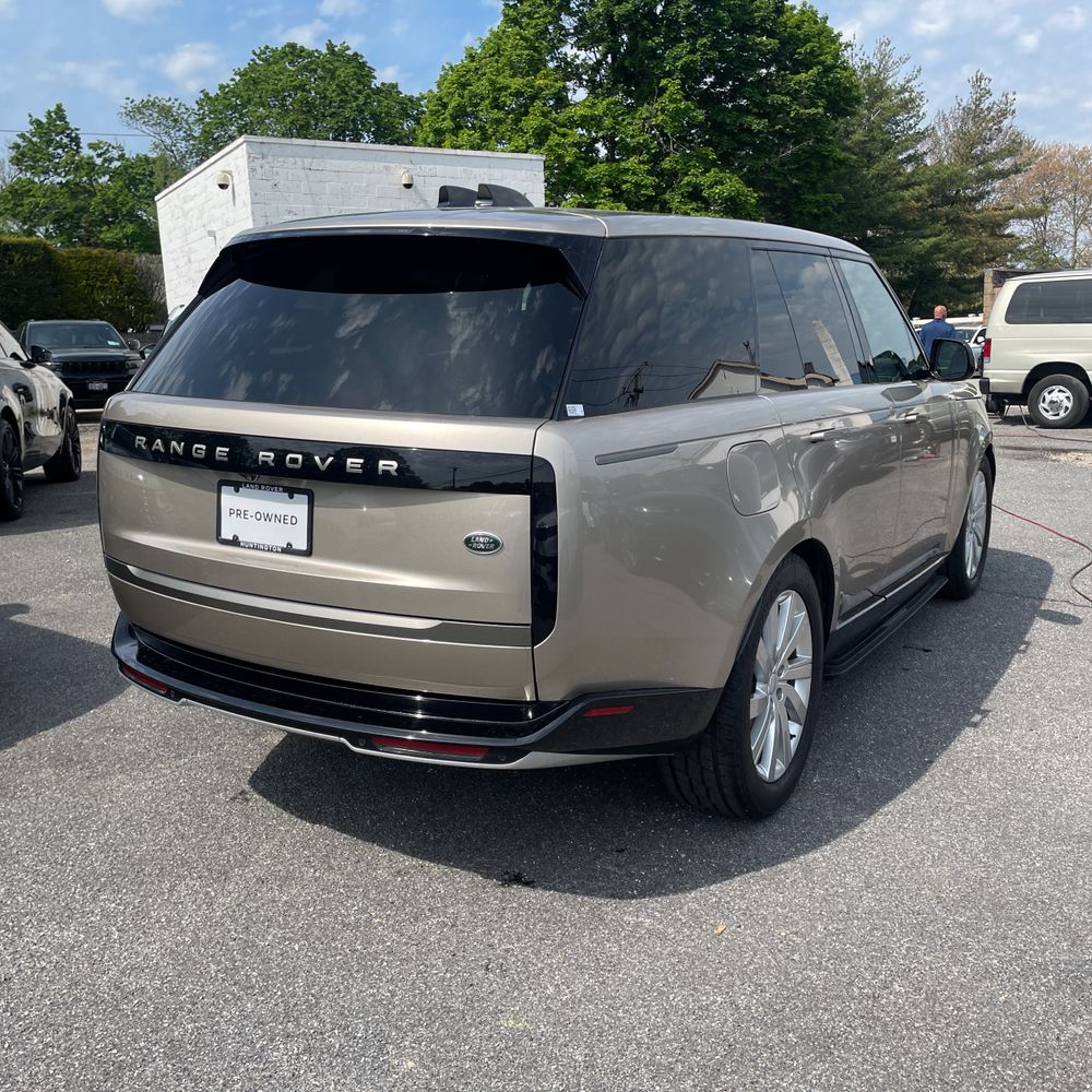 2023 Land Rover Range Rover P400 SE