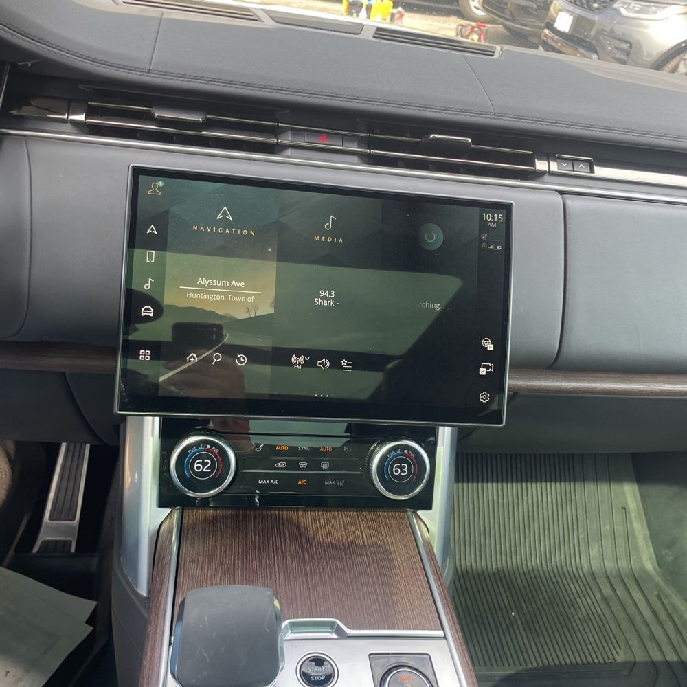 2023 Land Rover Range Rover P400 SE
