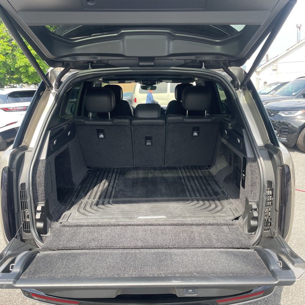 2023 Land Rover Range Rover P400 SE