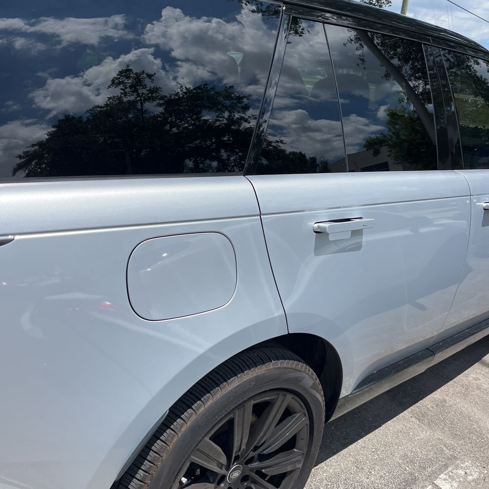 2025 Land Rover Range Rover P400 SE
