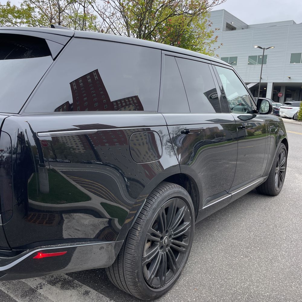 2025 Land Rover Range Rover P400 SE