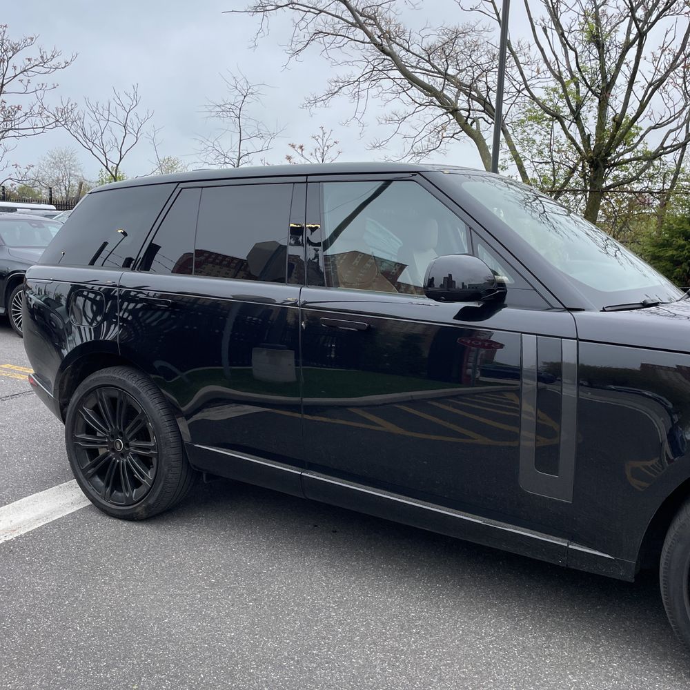 2025 Land Rover Range Rover P400 SE