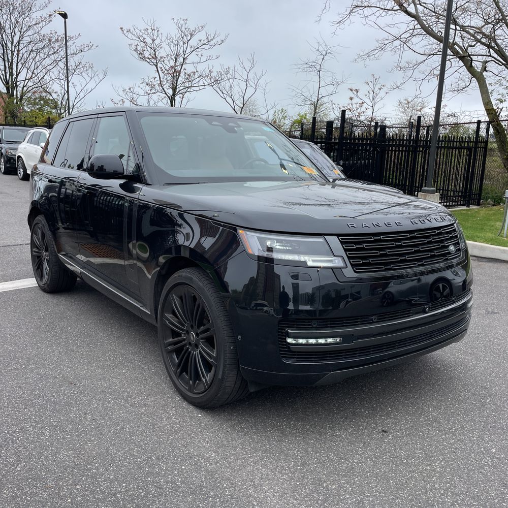 2025 Land Rover Range Rover P400 SE