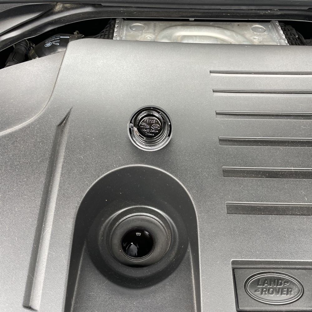 2025 Land Rover Range Rover P400 SE