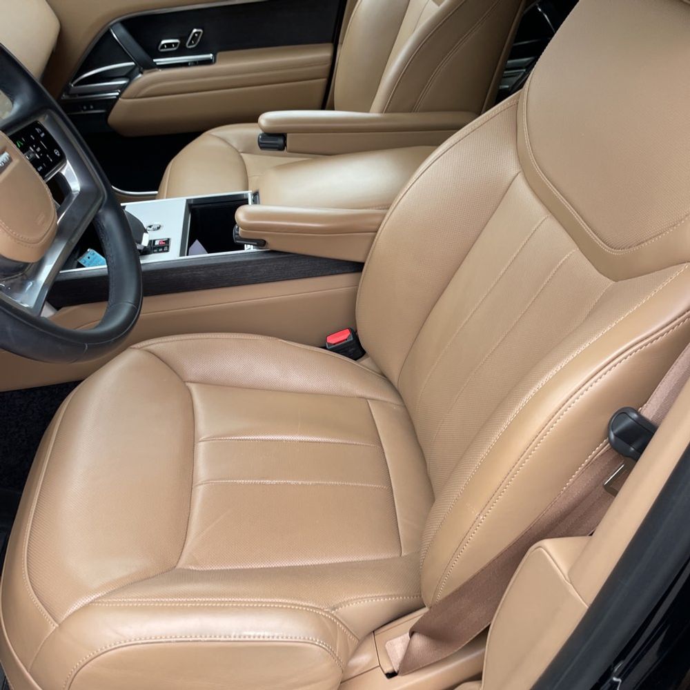 2025 Land Rover Range Rover P400 SE