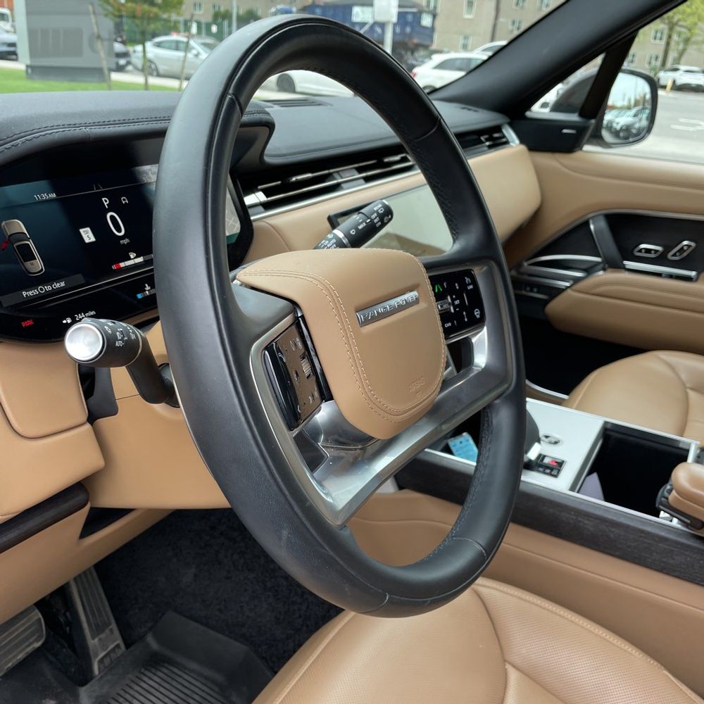 2025 Land Rover Range Rover P400 SE