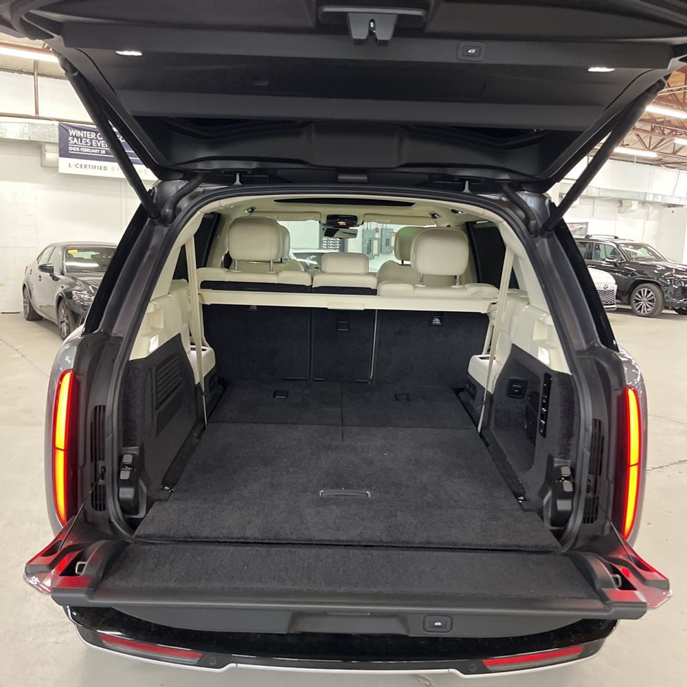 2024 Land Rover Range Rover P400 SE LWB