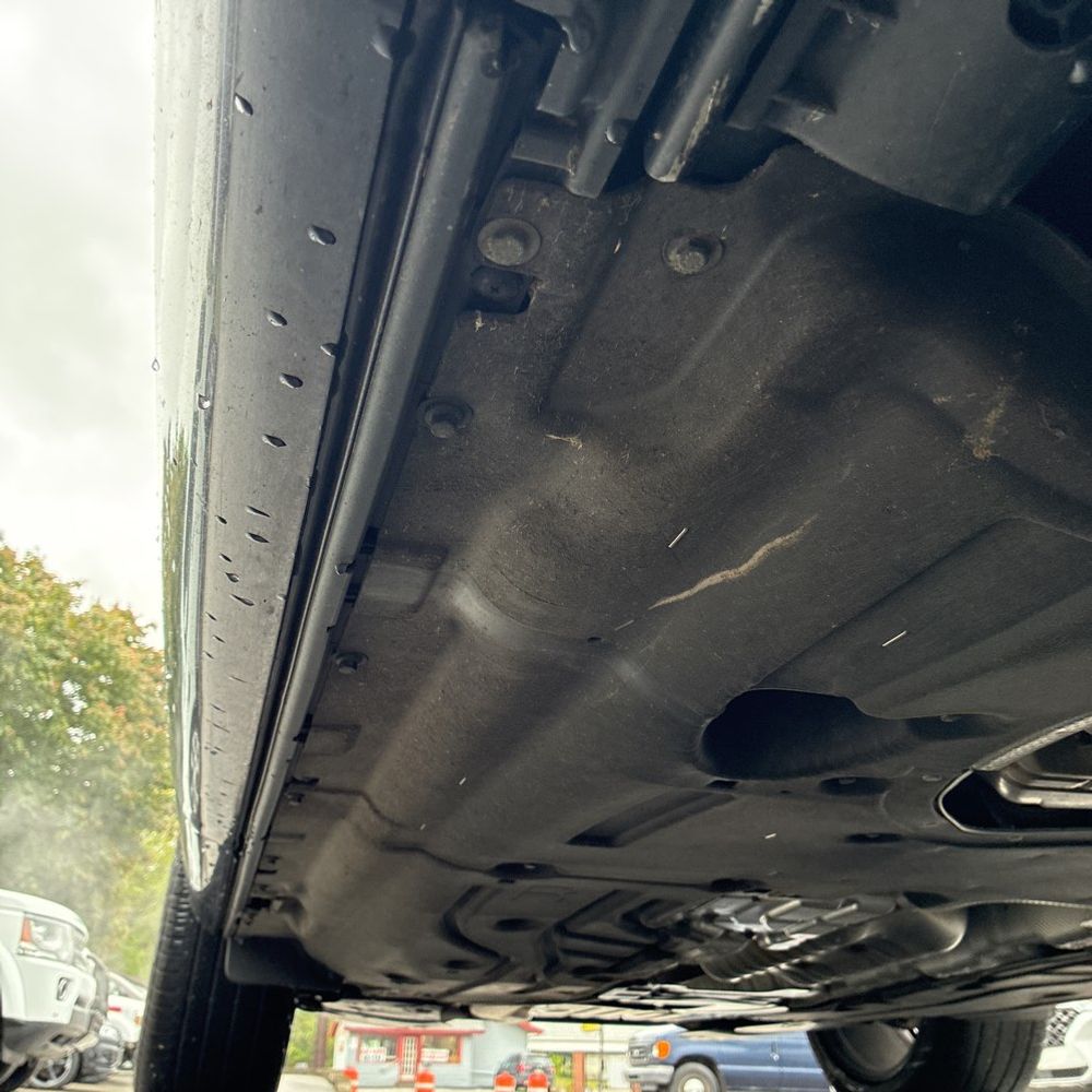 2023 Land Rover Range Rover P400 SE LWB