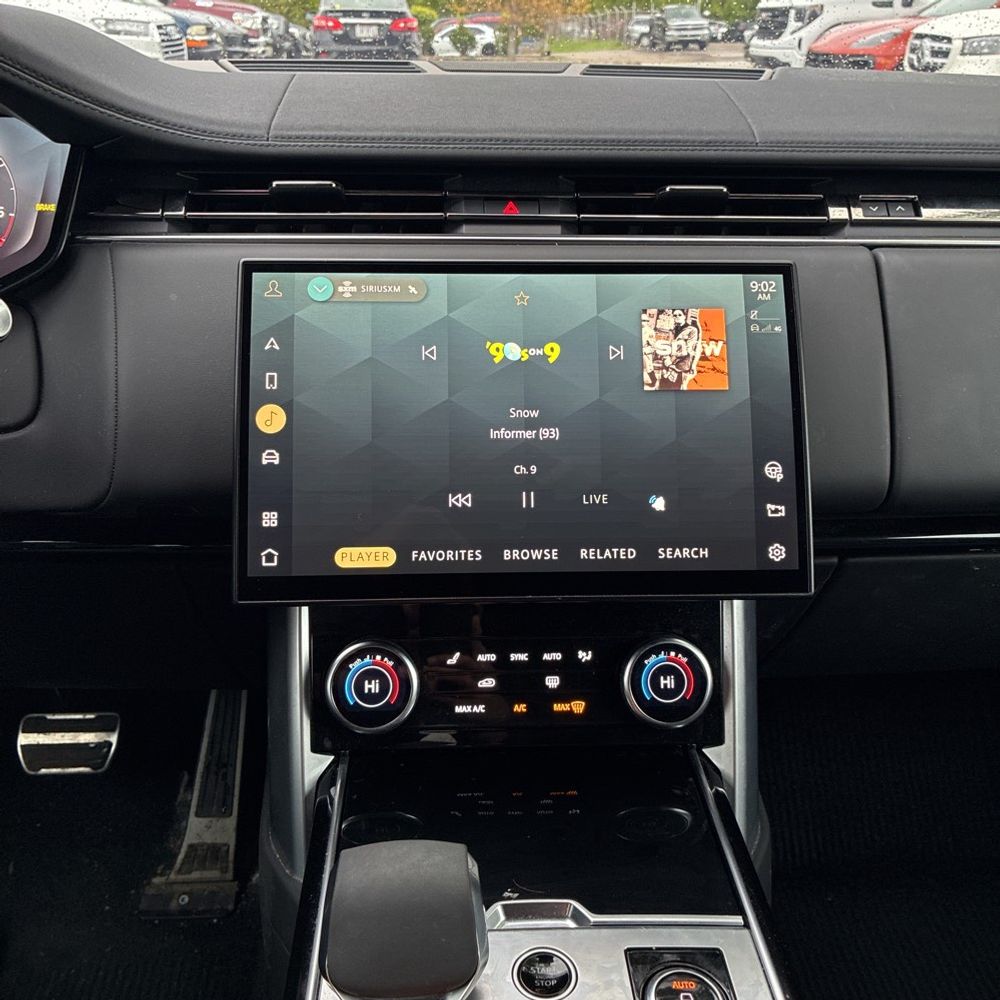 2023 Land Rover Range Rover P400 SE LWB