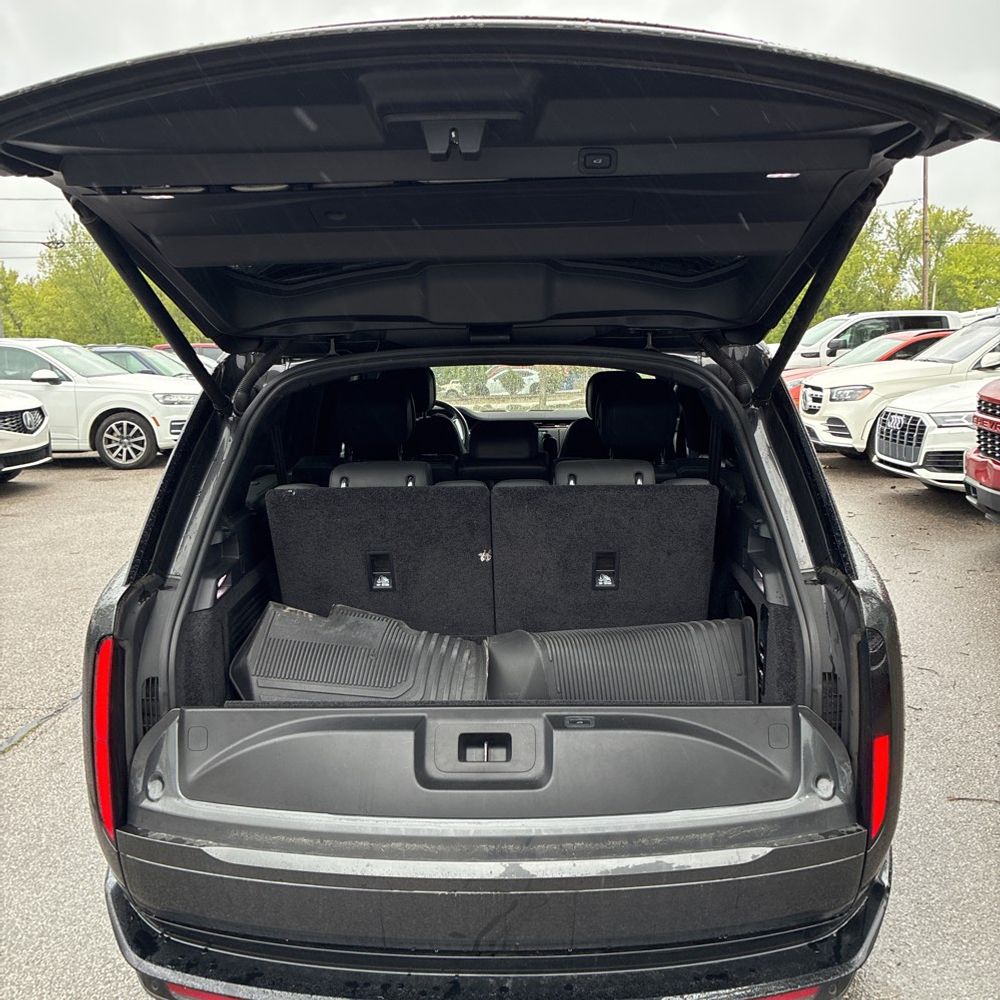 2023 Land Rover Range Rover P400 SE LWB