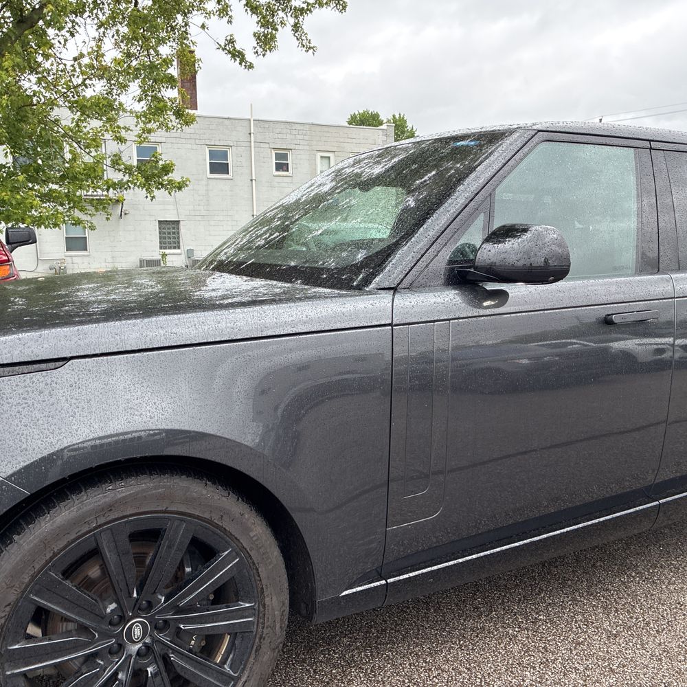 2023 Land Rover Range Rover P400 SE LWB