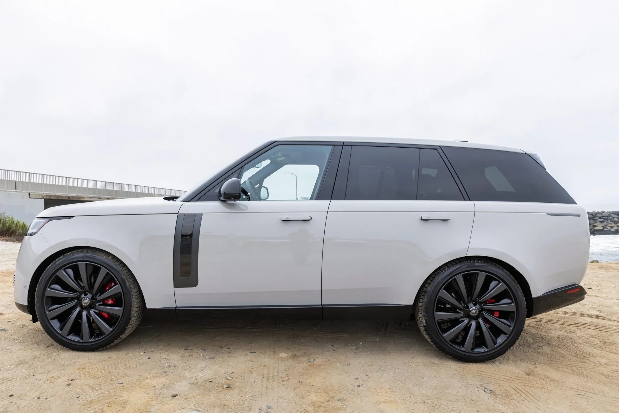 2023 Land Rover Range Rover SV