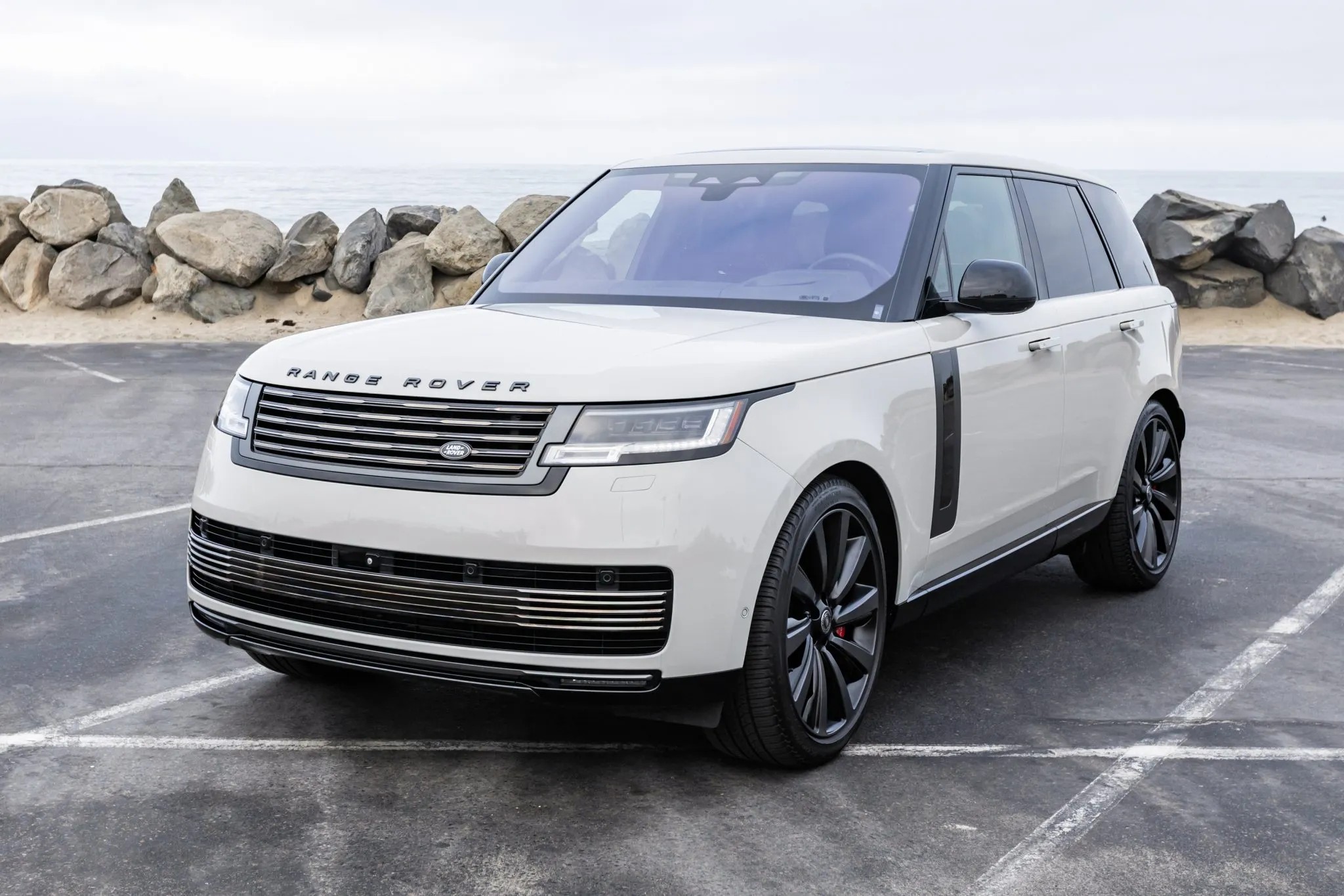 2023 Land Rover Range Rover SV