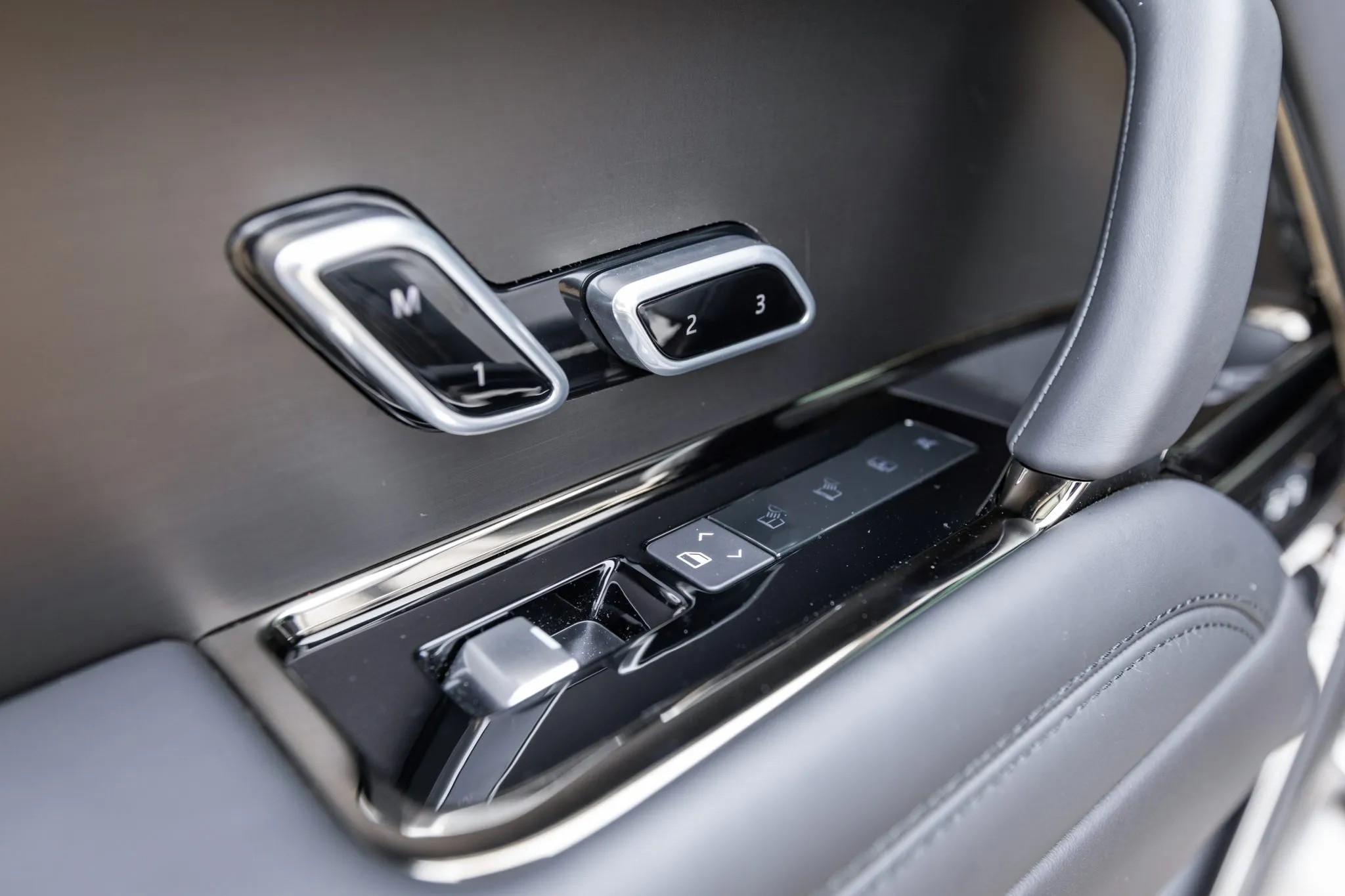 2023 Land Rover Range Rover SV
