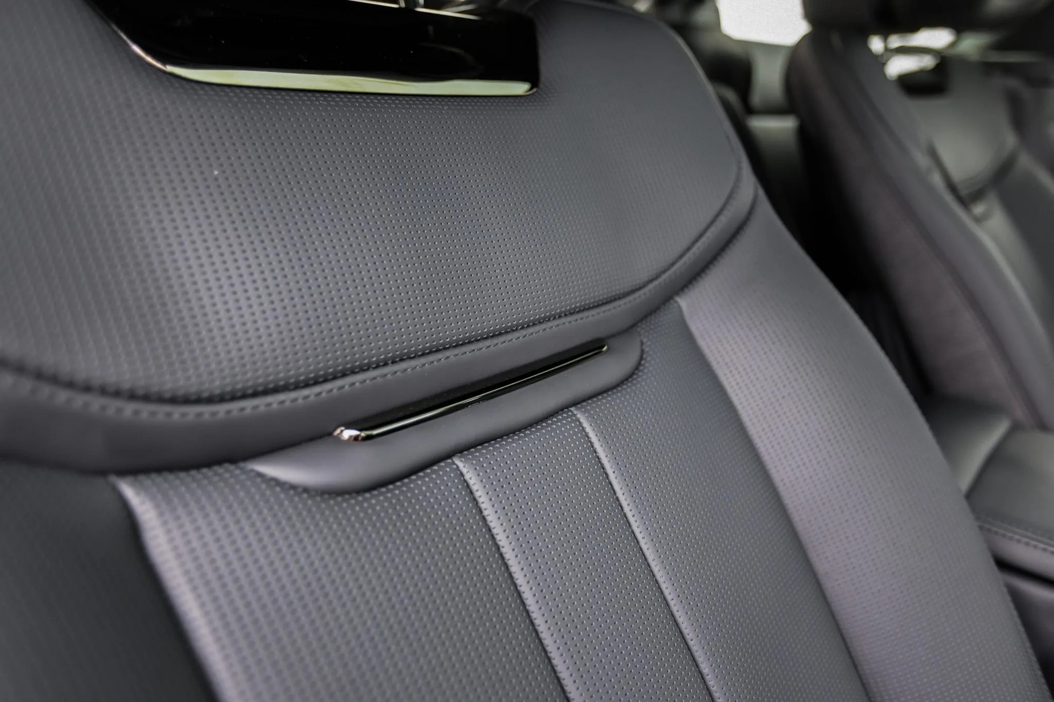 2023 Land Rover Range Rover SV