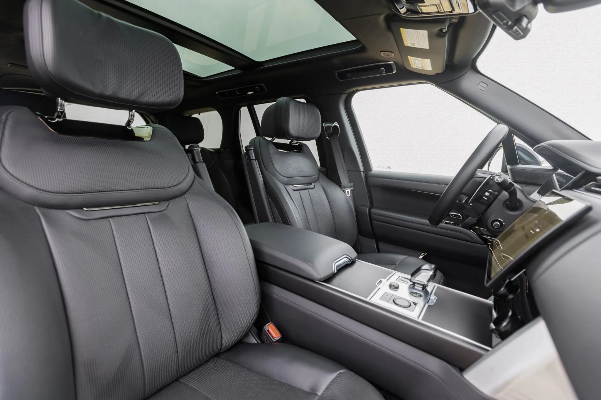 2023 Land Rover Range Rover SV