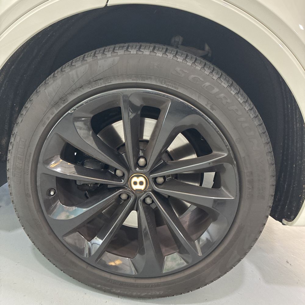 2020 Bentley Bentayga V8