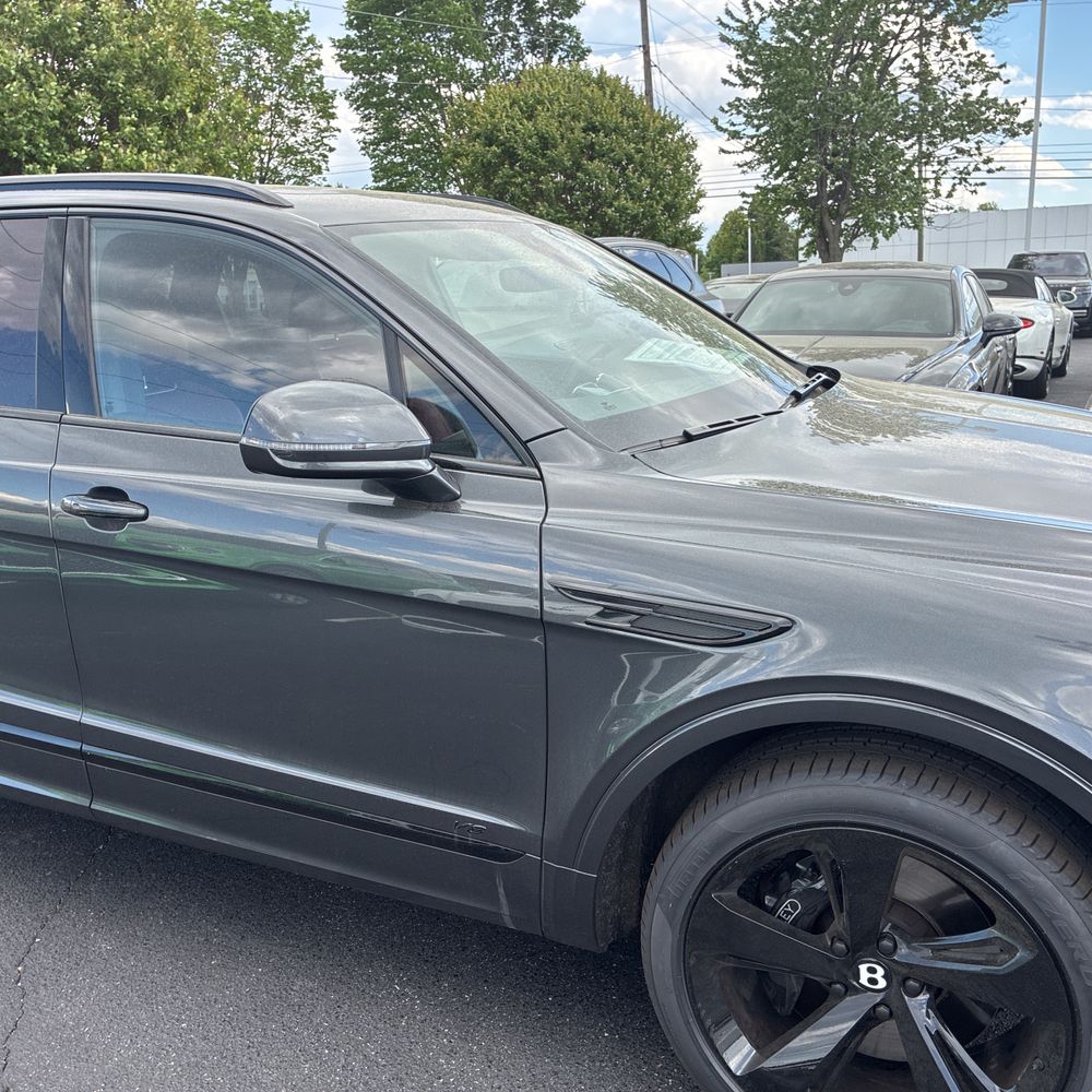 2022 Bentley Bentayga V8