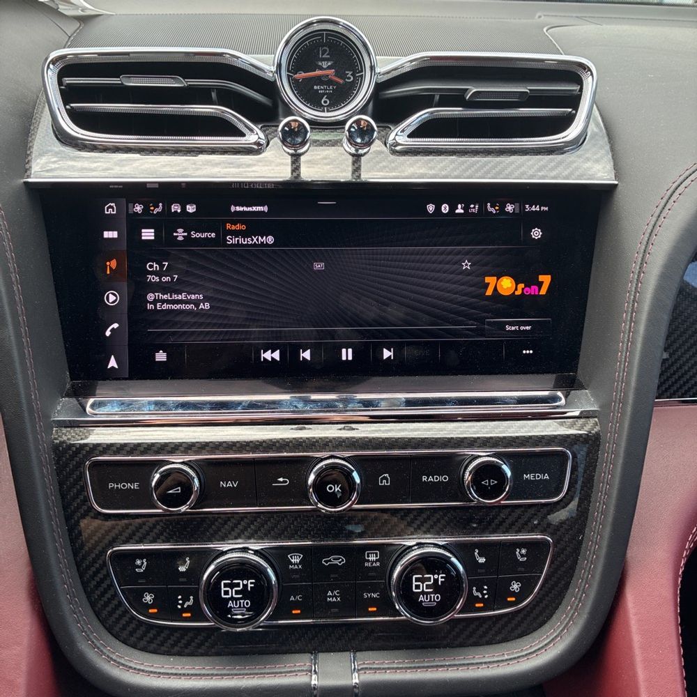 2022 Bentley Bentayga V8