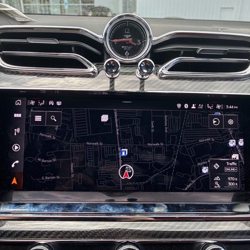 2022 Bentley Bentayga V8