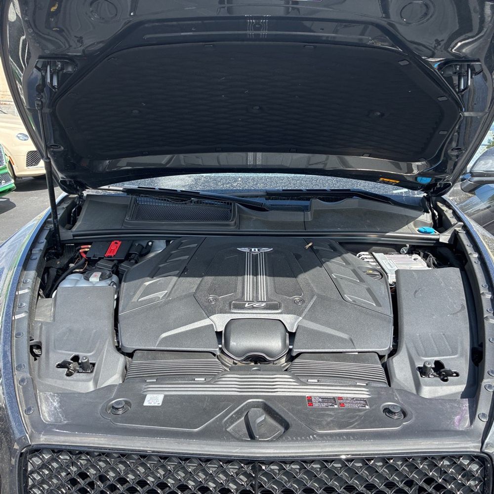 2022 Bentley Bentayga V8