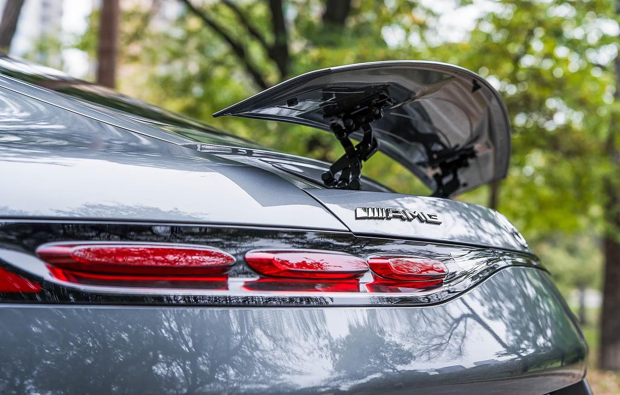 2024 Mercedes-Benz AMG GT 55