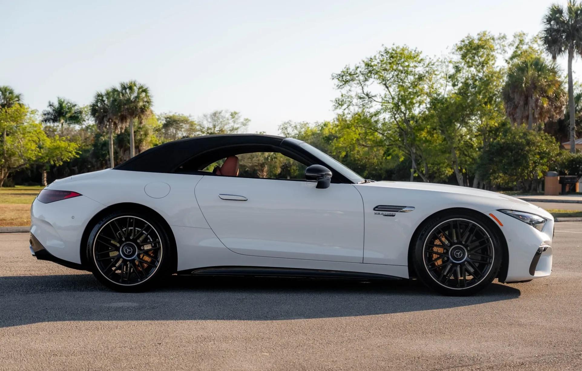 2022 Mercedes-AMG SL63