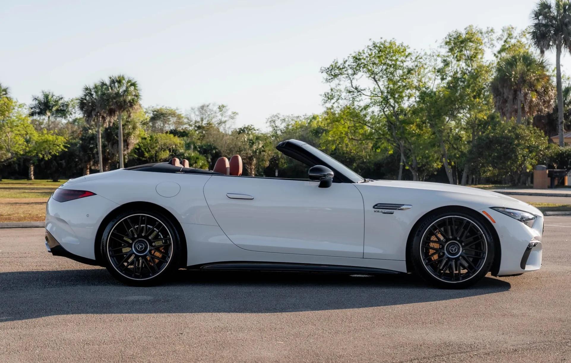 2022 Mercedes-AMG SL63