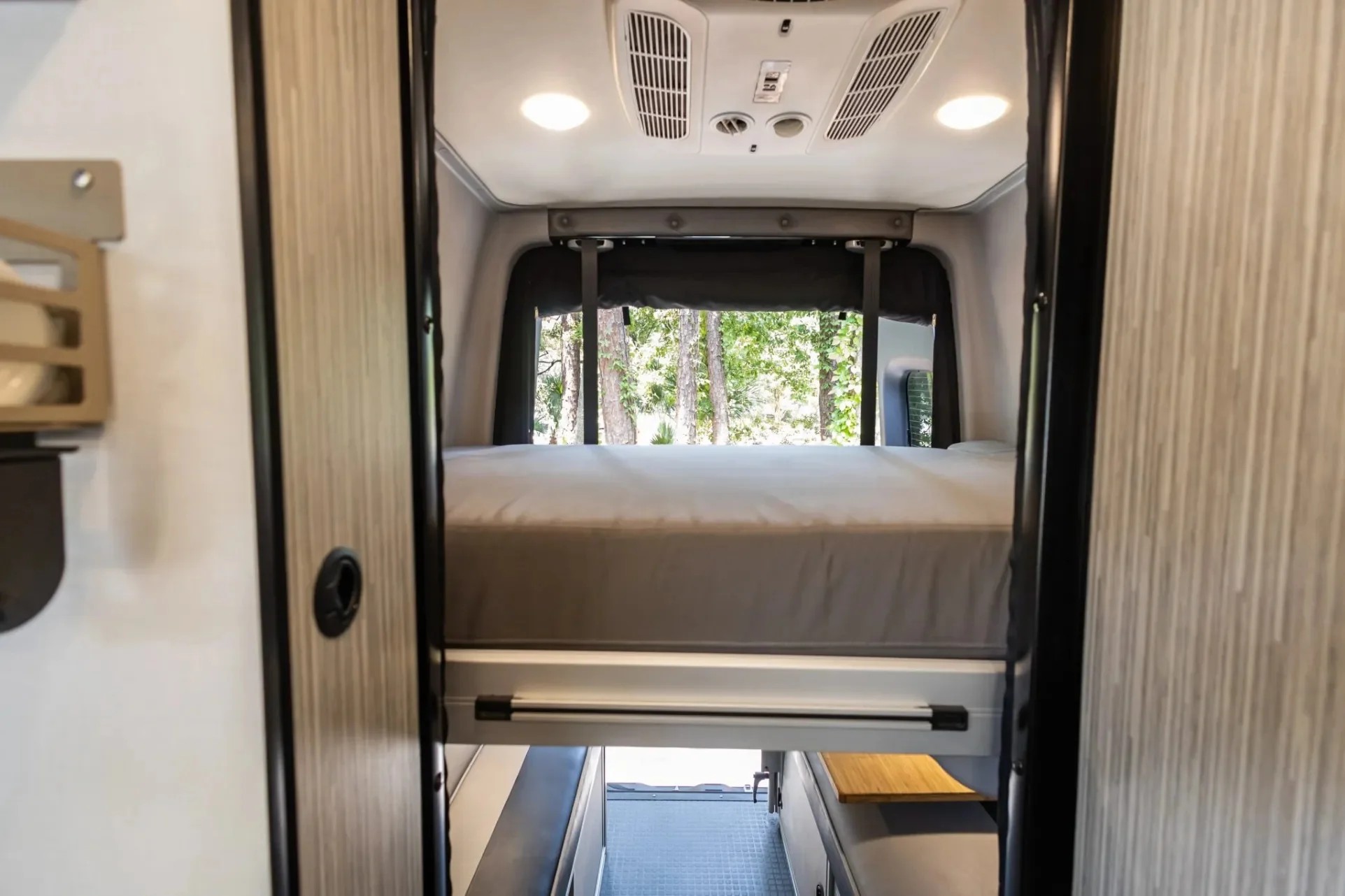 2021 Mercedes-Benz Sprinter 2500