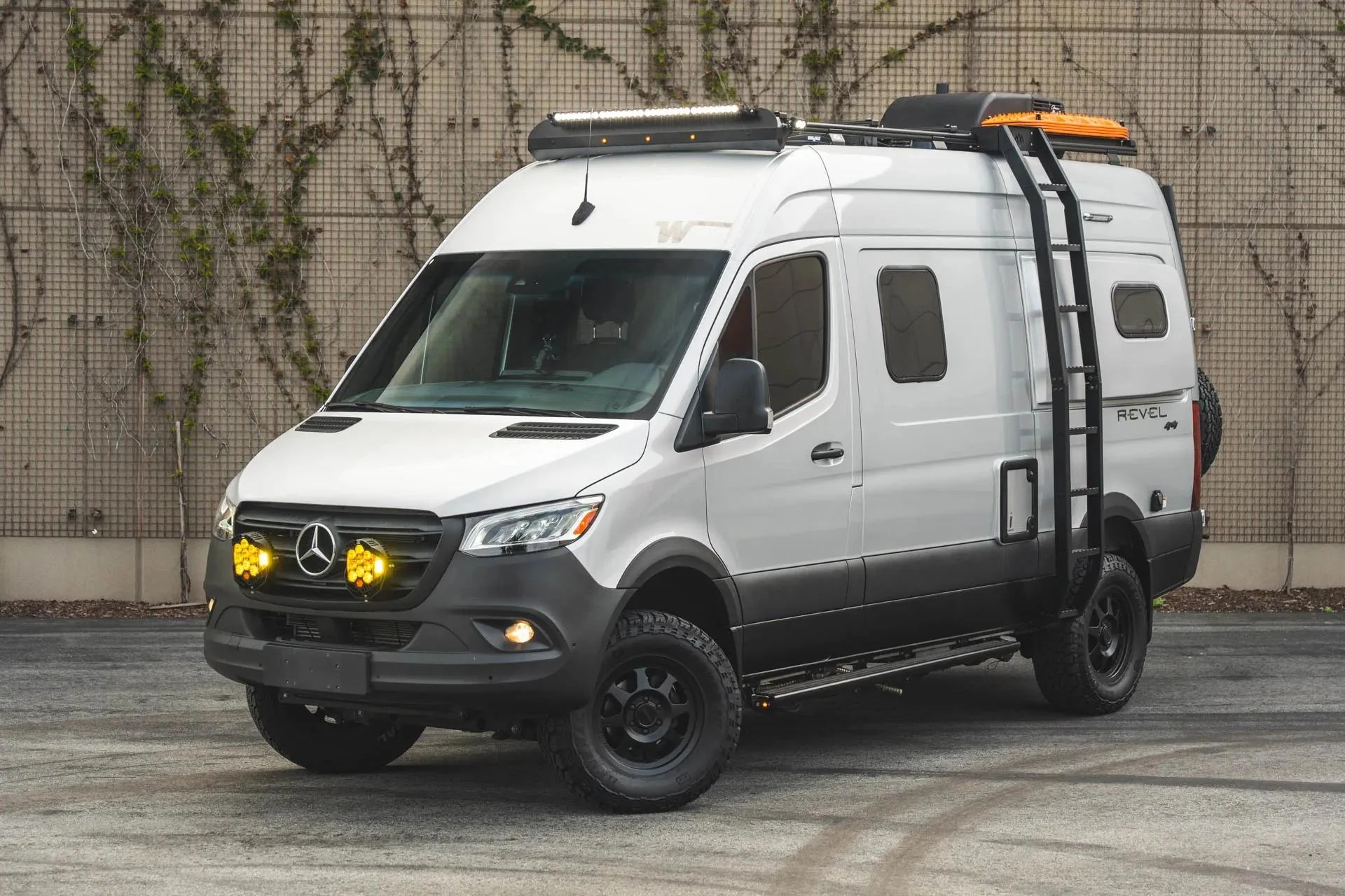2021 Winnebago Revel
