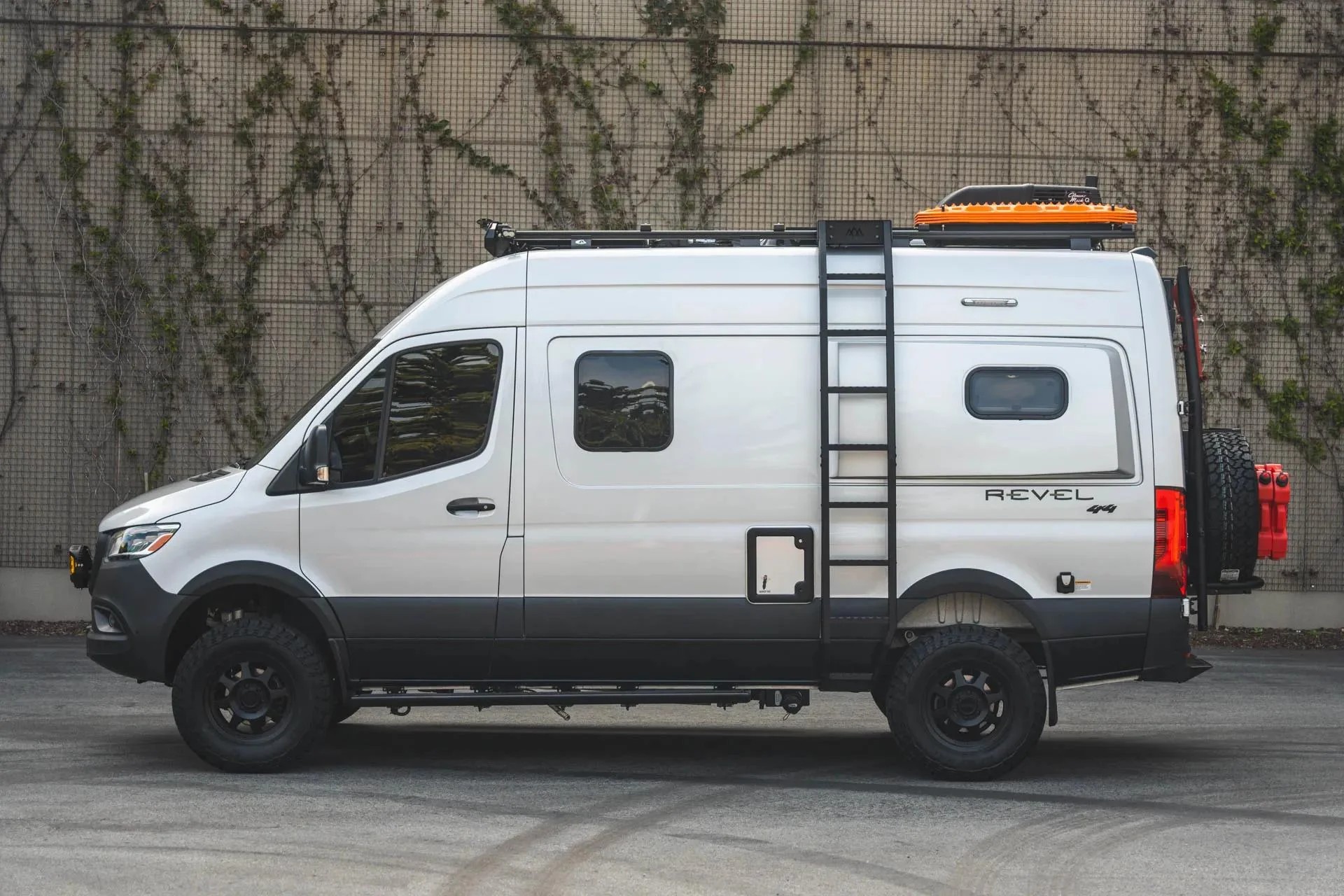 2021 Winnebago Revel