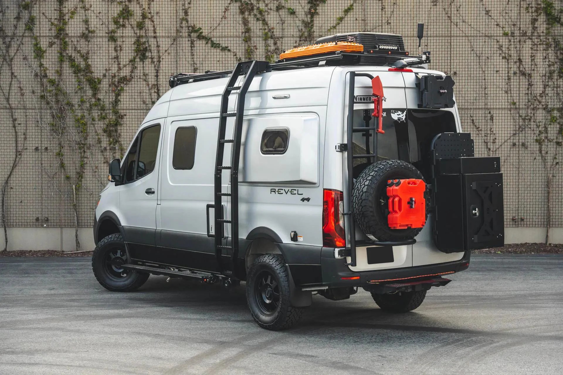 2021 Winnebago Revel