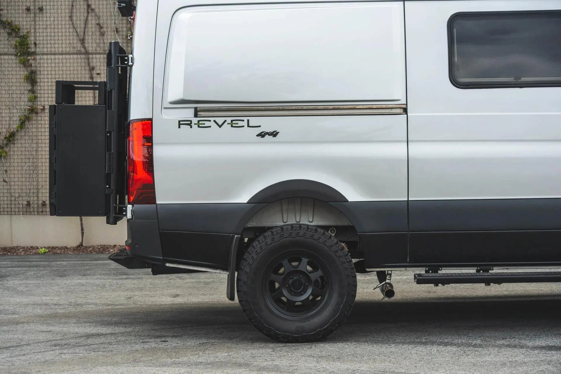 2021 Winnebago Revel