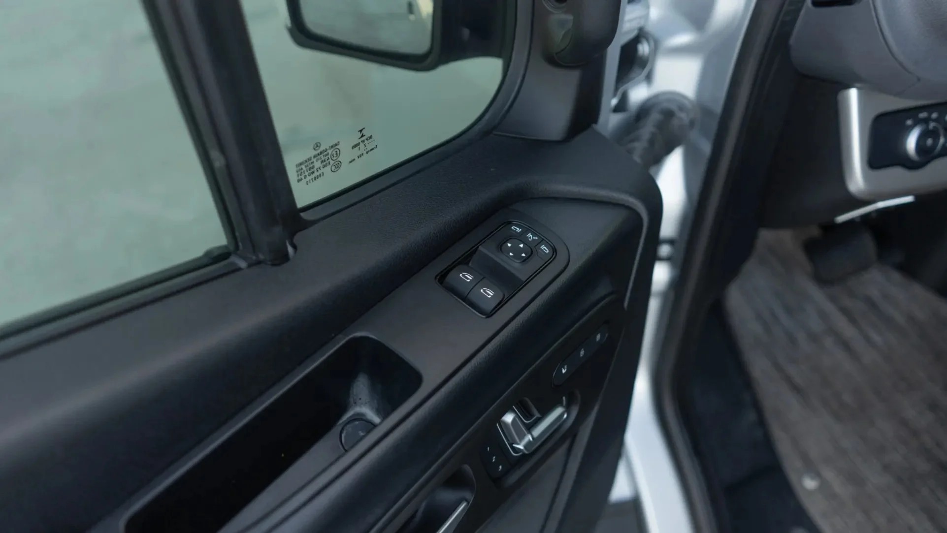 2022 Thor Motor Coach Sanctuary