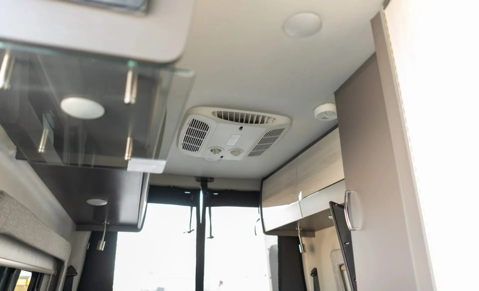 2022 Thor Motor Coach Sanctuary