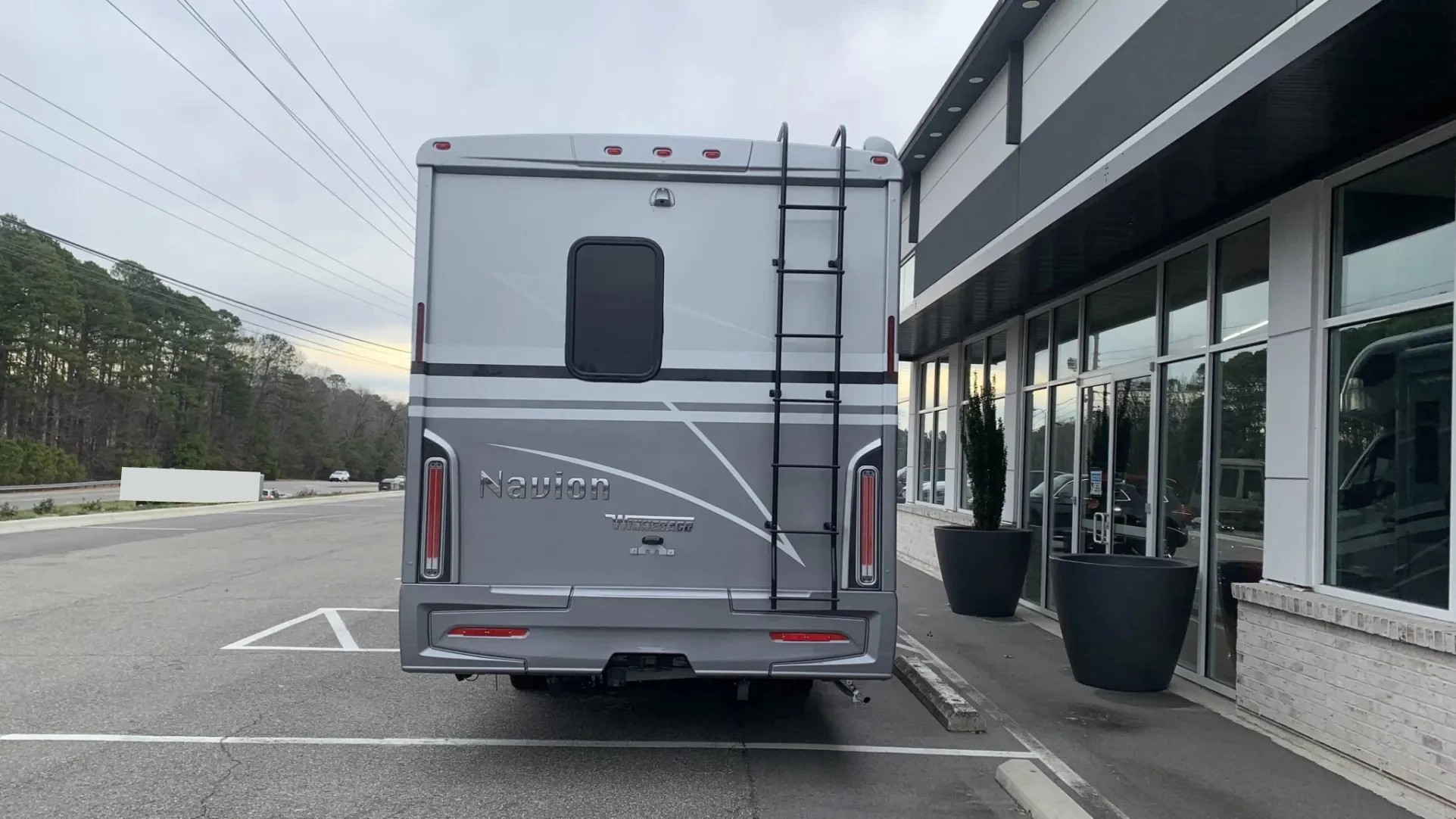 2023 Winnebago Navion