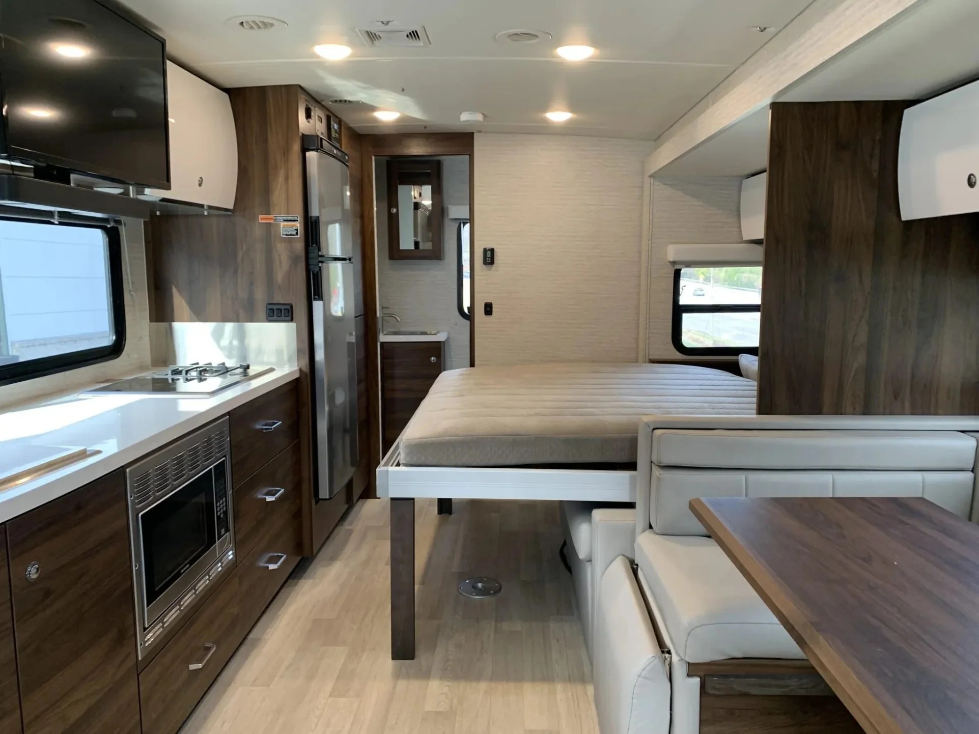 2023 Winnebago Navion