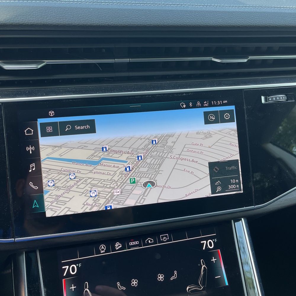 2023 Audi Q8 Premium Plus