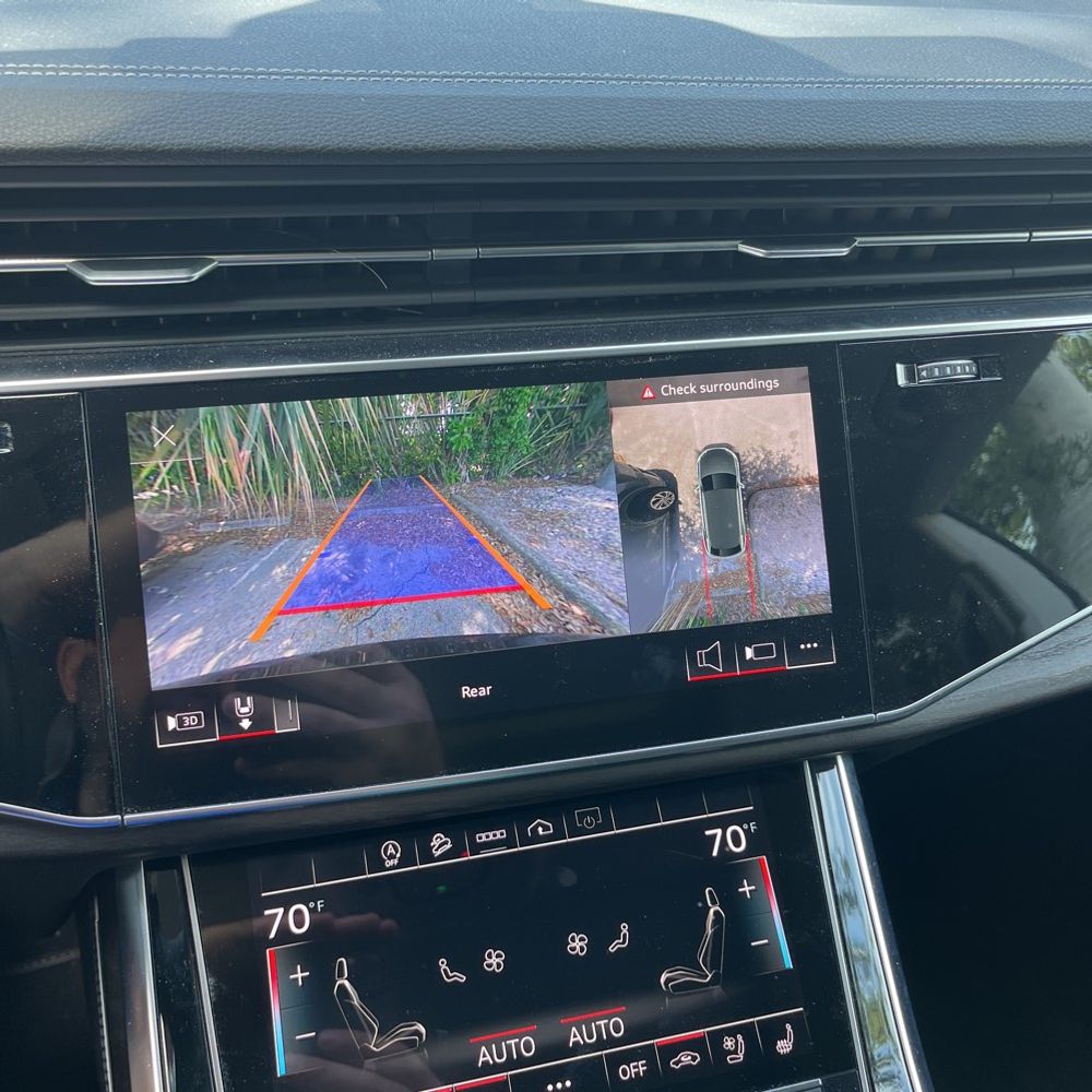 2023 Audi Q8 Premium Plus