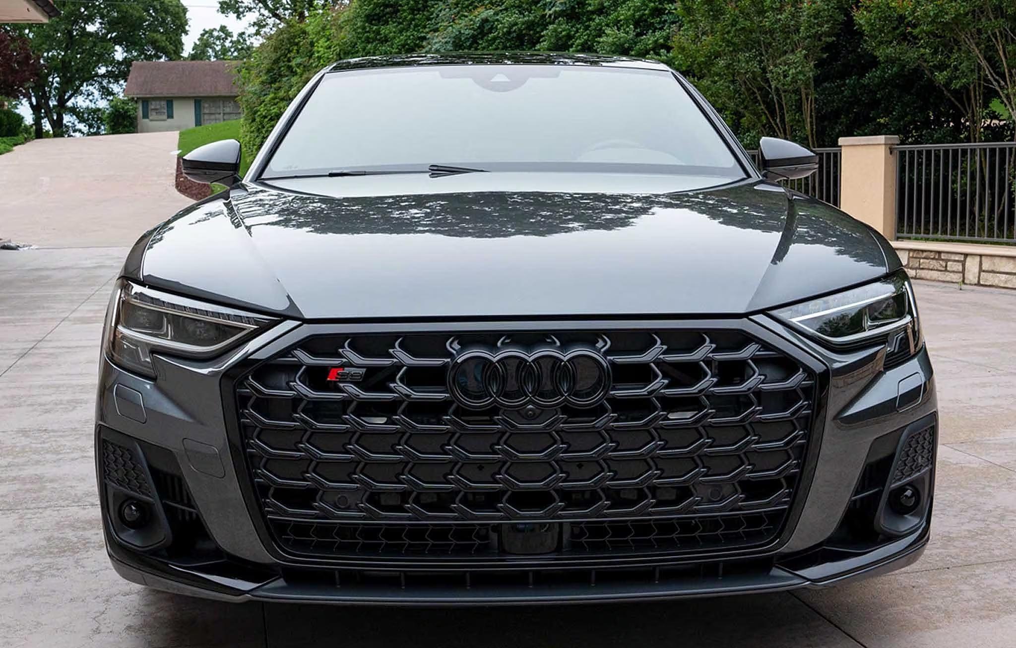 2023 Audi S8