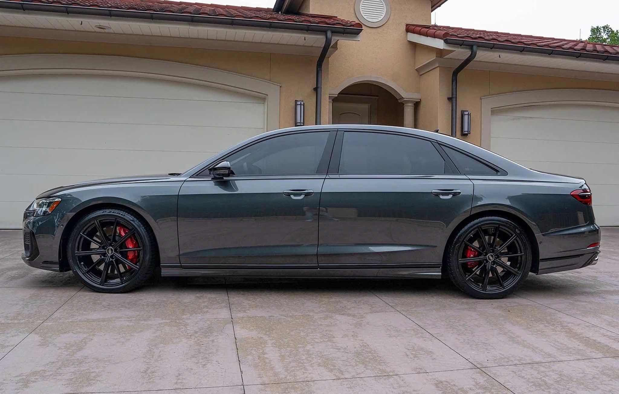 2023 Audi S8