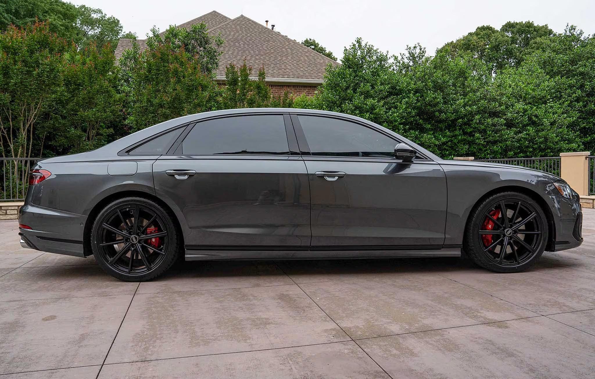 2023 Audi S8