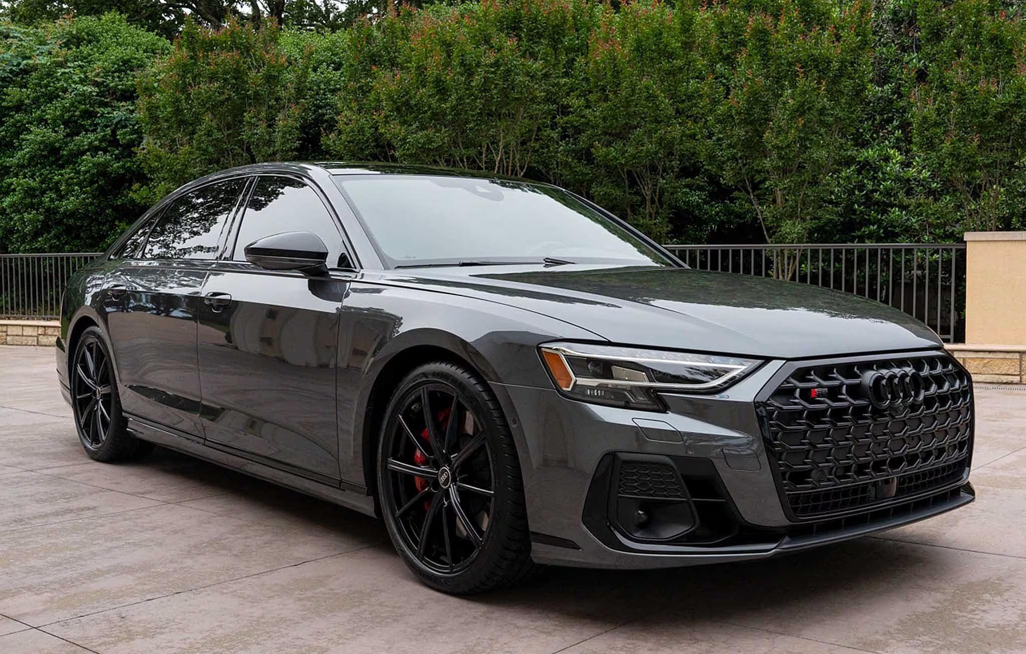 2023 Audi S8