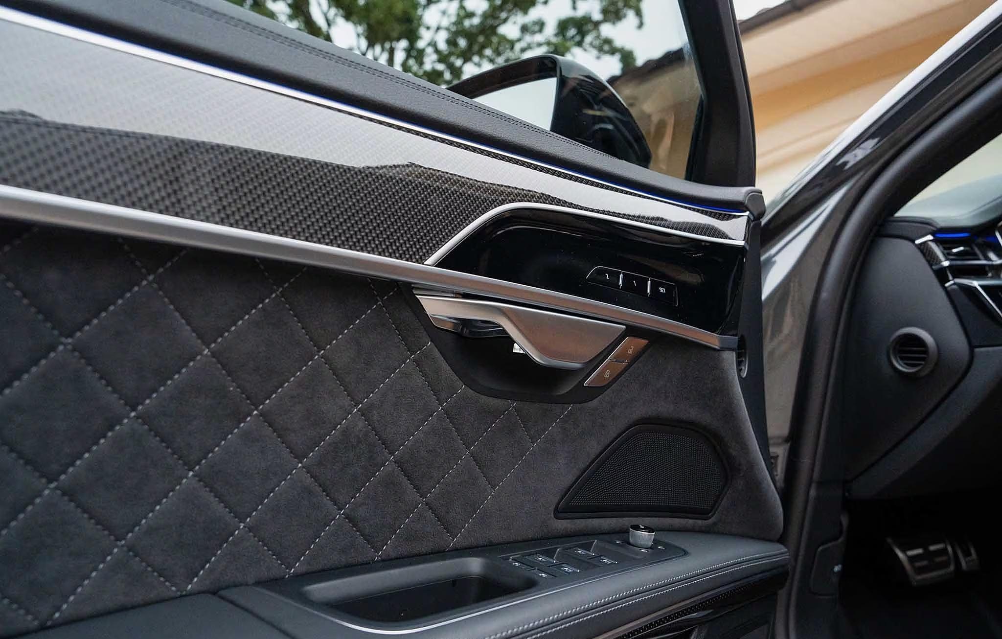 2023 Audi S8