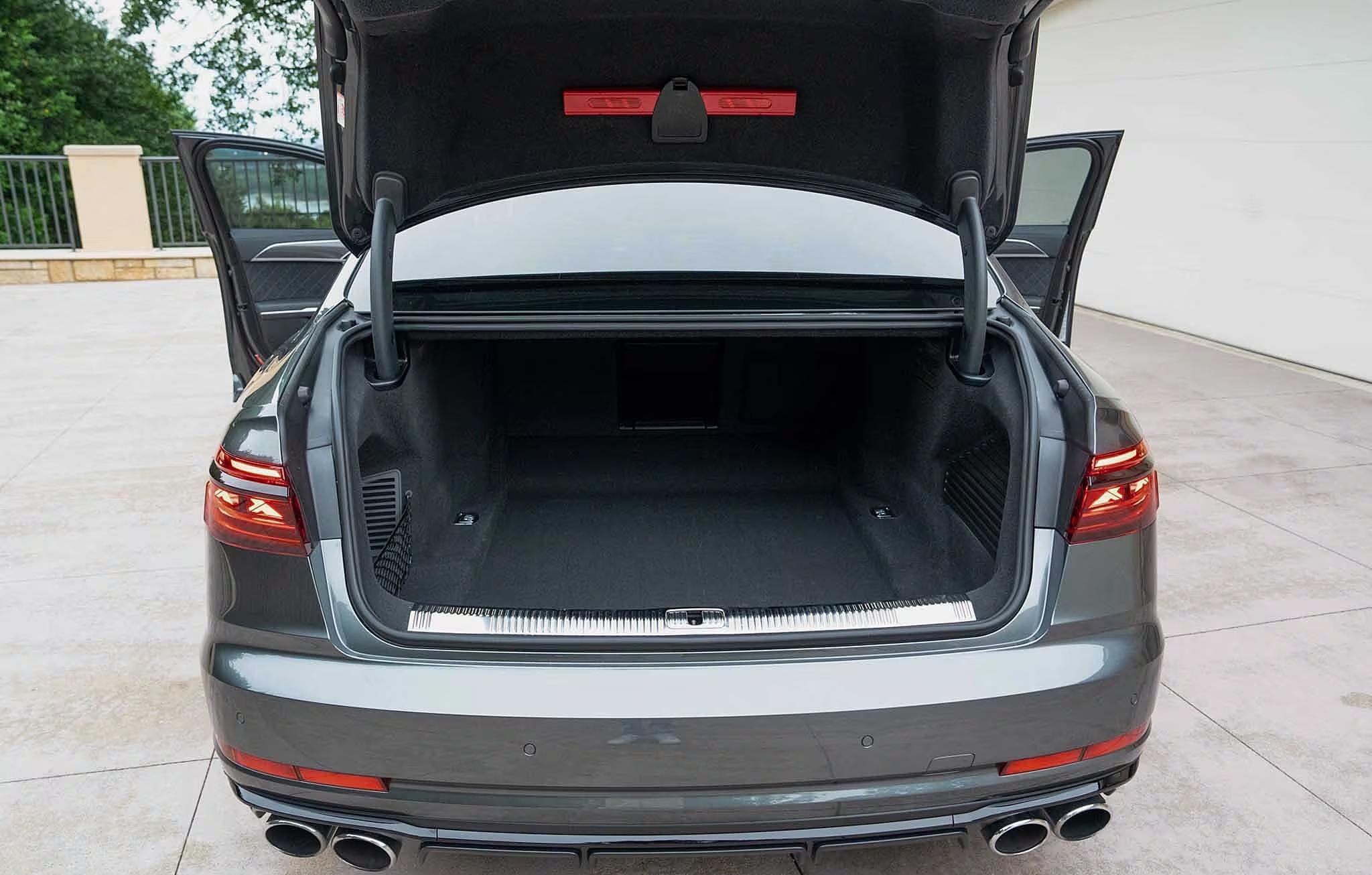 2023 Audi S8