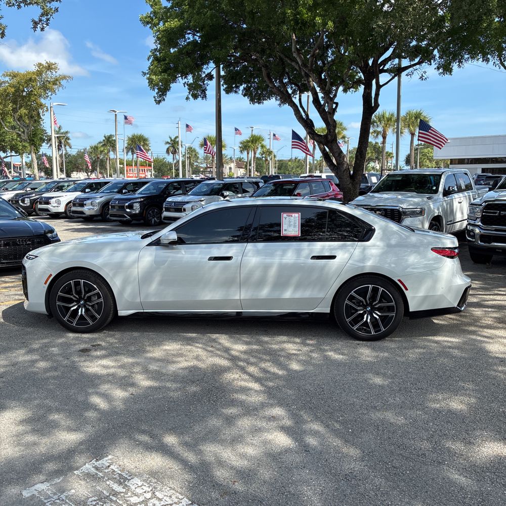 2024 BMW 7 Series 740i